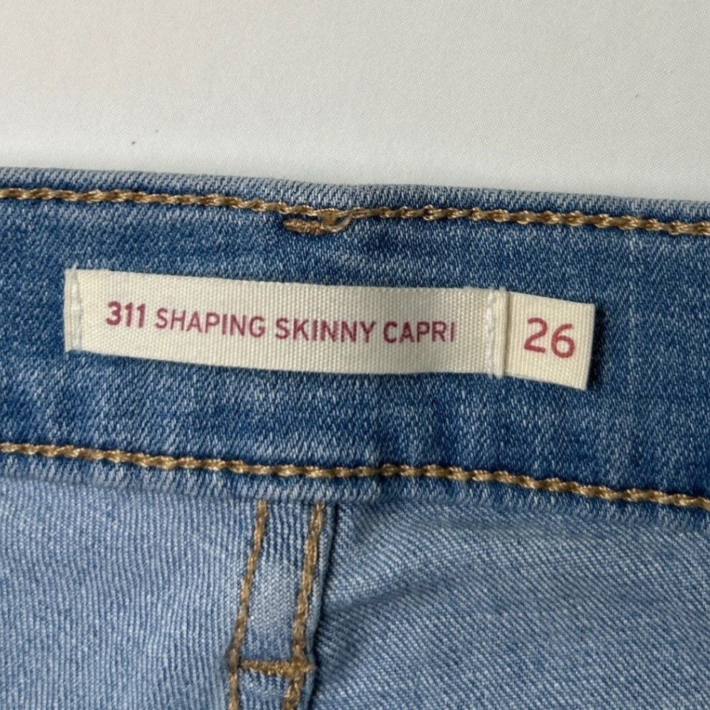 Levi's Womens 311 Shaping Skinny Capri Size 26/2 Medium Wash Mid Rise Stretch - Picture 5 of 11